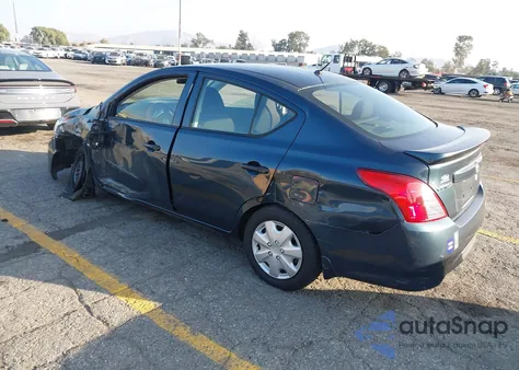 2017 Nissan Versa 1.6 S+ z USA, uszkodzony, nr VIN 3N1CN7AP1HL877861